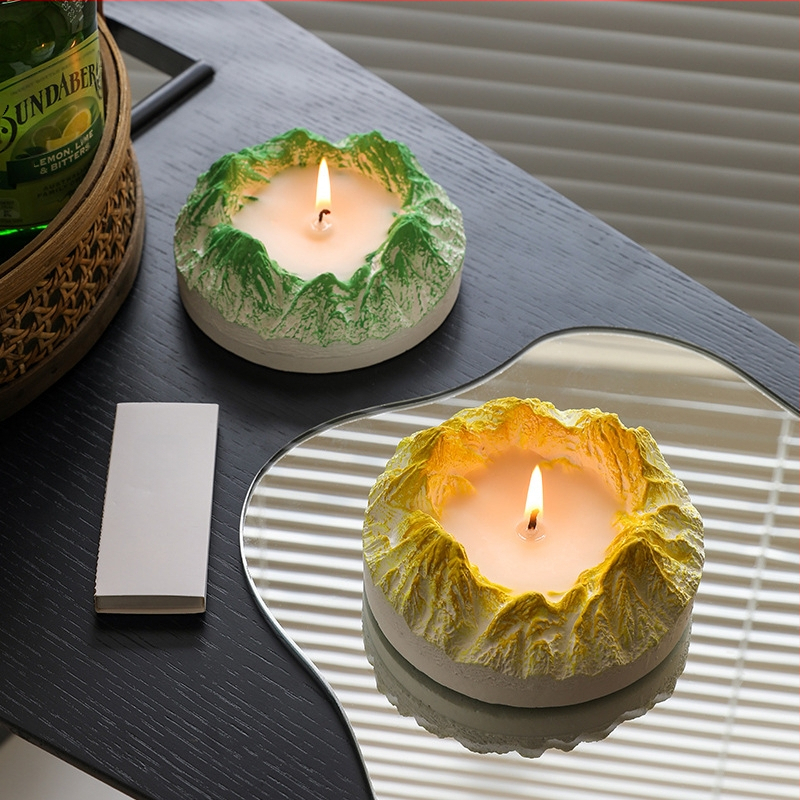 Vulkaninė aromaterapinė žvakė – Medžiaga: gipsas + sojų pupelės; Tipas: aromaterapijos žvakė; Forma: vulkaninė