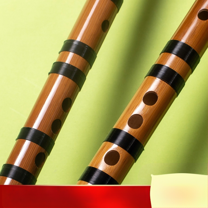 Flööt - antiikstiililine bambusflööt; ühe sektsiooni mudel; pakend flanellikast; päritolu Hunan Nanyue