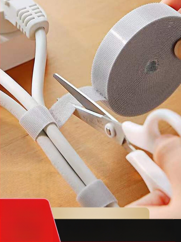 Nylon kábelrendező Velcro kötőkkel az asztali kábelek rendezésére