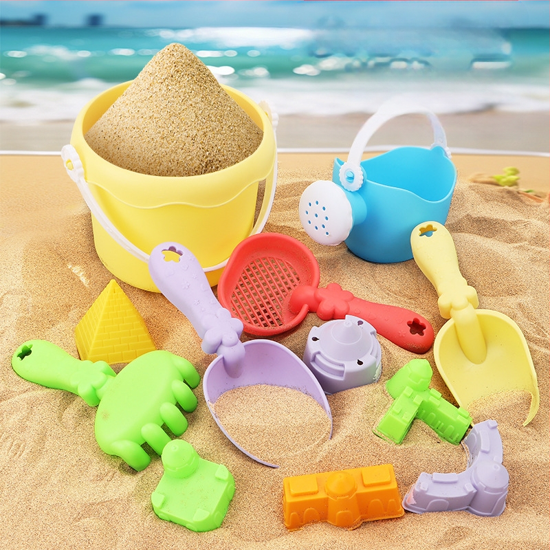 Parti homokozó készlet összecsukható vödörrel, lappával és homokóra kiegészítőkkel – műanyagból, 4–6 éveseknek
