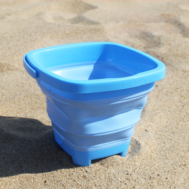 Parti homokozó készlet összecsukható vödörrel, lappával és homokóra kiegészítőkkel – műanyagból, 4–6 éveseknek