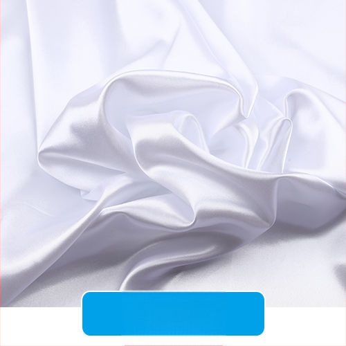 Šilkinis satino audinys – drabužių pamušalui, scenos užuolaidoms ir vestuvinei dekoracijai