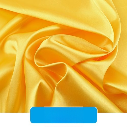 Šilkinis satino audinys – drabužių pamušalui, scenos užuolaidoms ir vestuvinei dekoracijai
