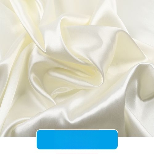 Šilkinis satino audinys – drabužių pamušalui, scenos užuolaidoms ir vestuvinei dekoracijai