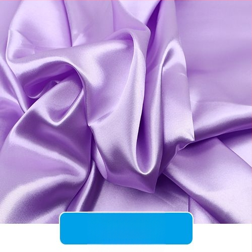 Šilkinis satino audinys – drabužių pamušalui, scenos užuolaidoms ir vestuvinei dekoracijai