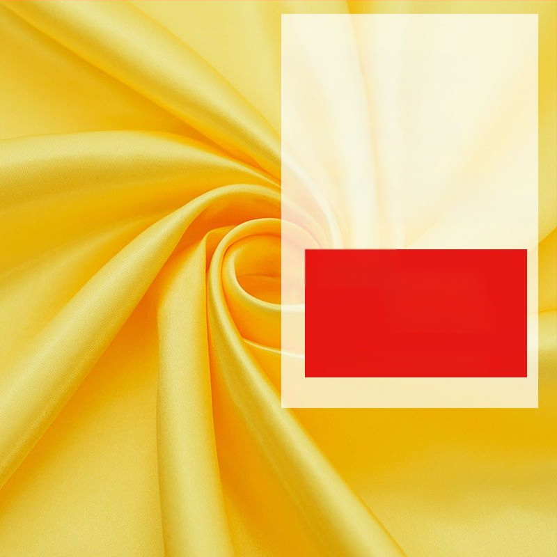 Šilkinis satino audinys – drabužių pamušalui, scenos užuolaidoms ir vestuvinei dekoracijai