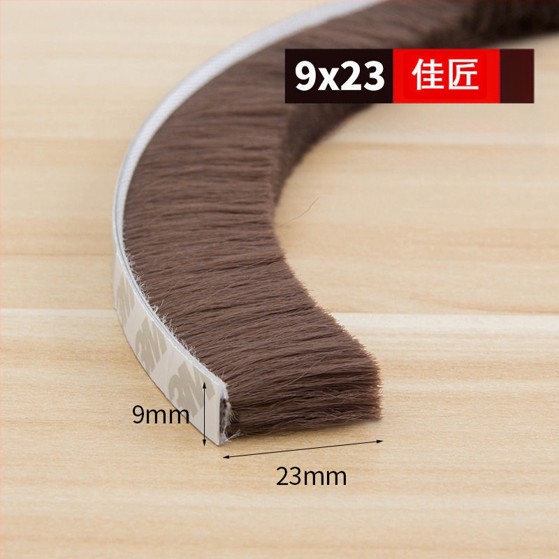 Универсална уплътнителна лента за прозорци и врати, самозалепваща се, противоударна, ветроустойчива и топлоизолационна.