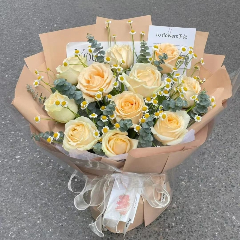 Muilo gėlių rožių puokštė dovanai