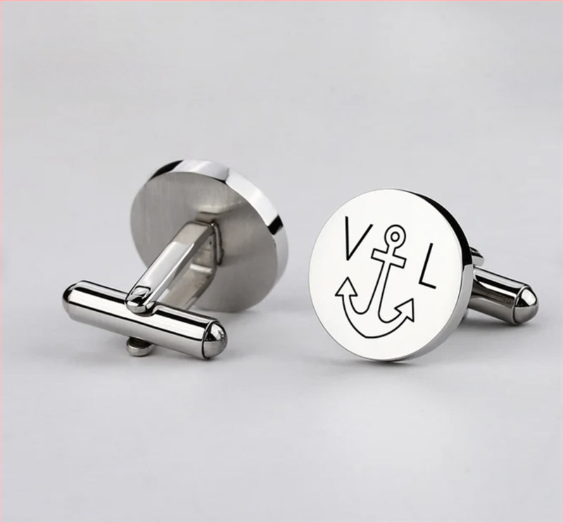 Apvalūs veidrodiniai nerūdijančio plieno prancūziški rankogalių segtukai su graviravimu