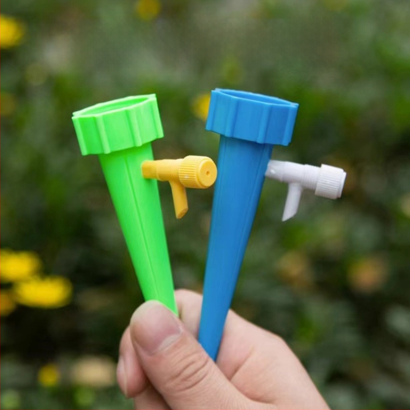 Dispozitiv de irigare prin picurare — material PP, reglabil, capacitate 1, greutate 9–10 g, pentru grădinărit de acasă