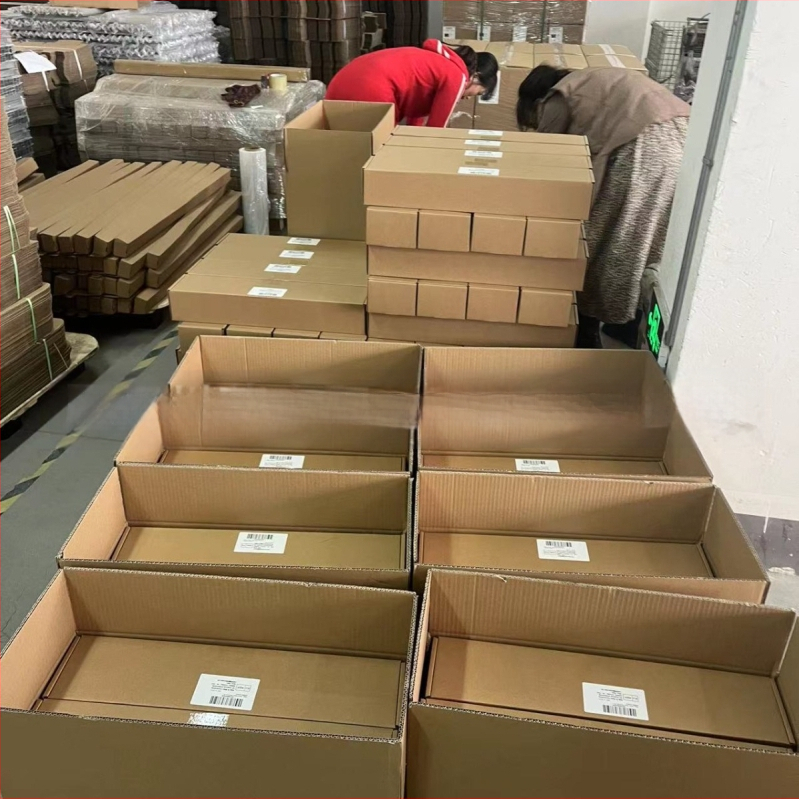 Kawakami Reguliuojami kojų laikikliai iš aliuminio lydinio saulės fotovoltinei sistemai – priekiniai ir galiniai laikikliai