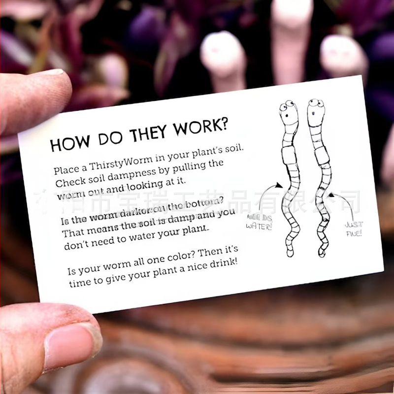 Vabzdžio dekoratyvinė figūra vazonėliams — geometrinė forma, pastoraalinis stilius, vabzdžio modelis