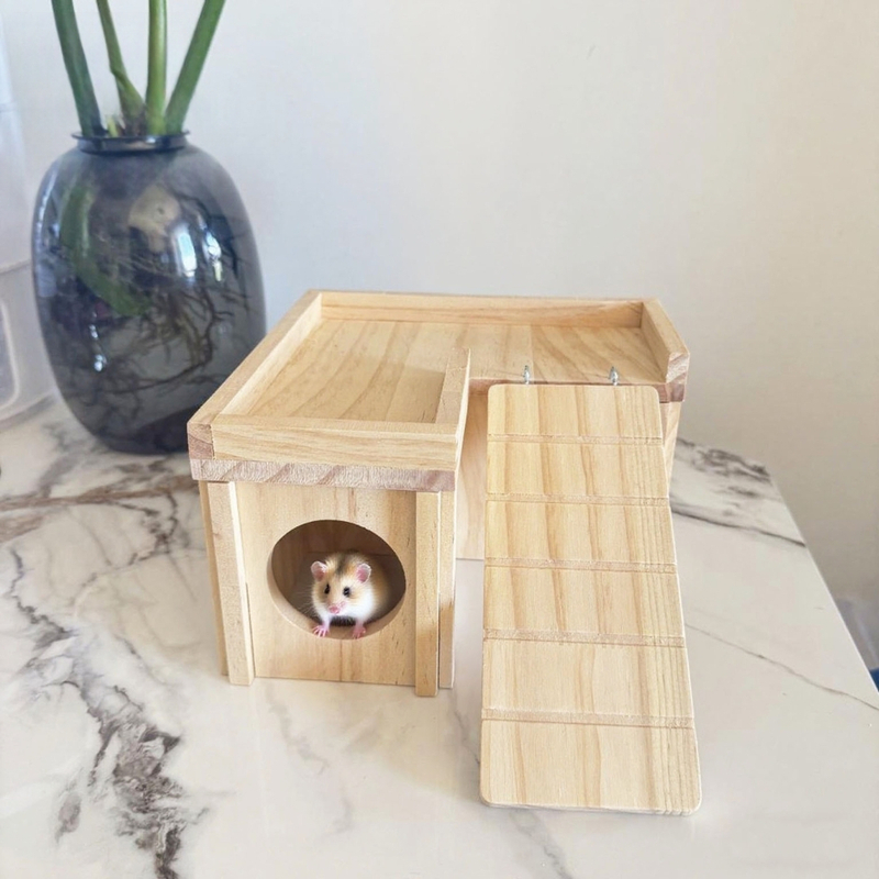 Medinis hamsters namelis su laipteliu, platforma ir labirinto tuneliu – MUxun hamsters reikmenys, svoris 530 g
