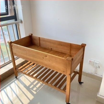 Két szintes mozgatható fa virágtartó kültéri ültetéshez és erkélyhez