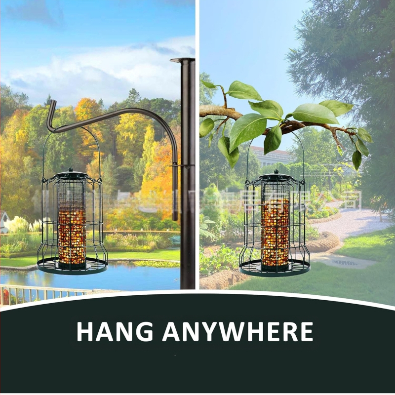 Metalinė lesyklėlė paukščiams su groteline konstrukcija ir keturiais angomis