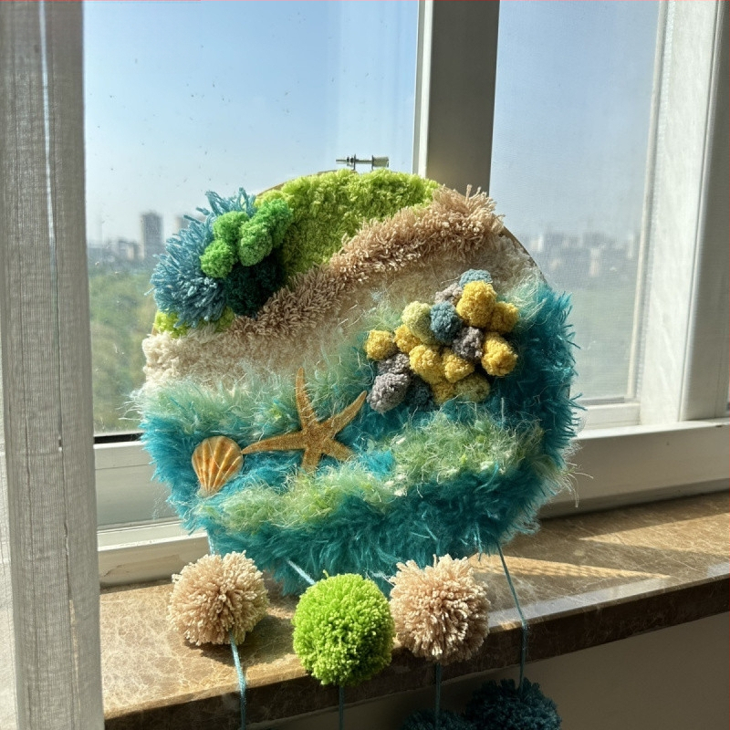 мъхест гоблен, ръчно тъкане, детски анимационен стил, холна декорация, смес от овча вълна и полиамид