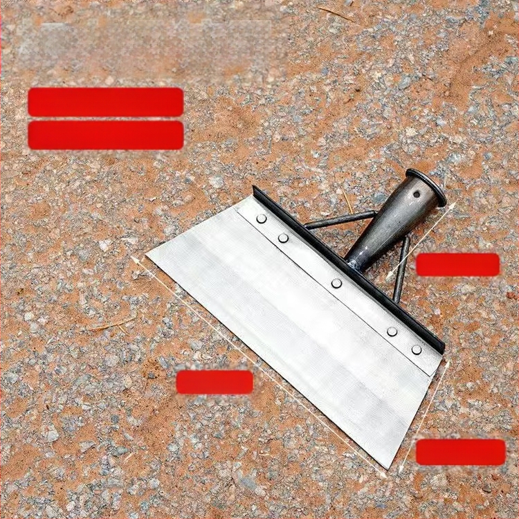 Mangano plieno sniego kastuvė su dantyta mentele, skirta žemės ūkiui, galvijų laikymui ir namų tvarkymui