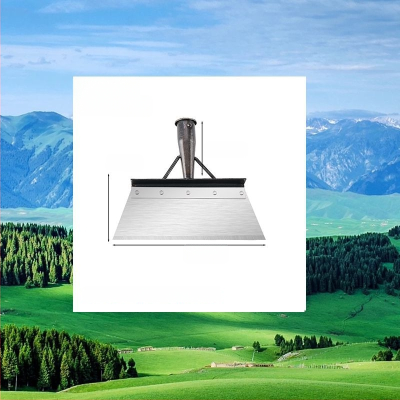 Sniego šluota iš mangano plieno su dantyta briauna – skirta sniego šalinimui, mėšlo tvarkymui ir buitinėms valymo darbams