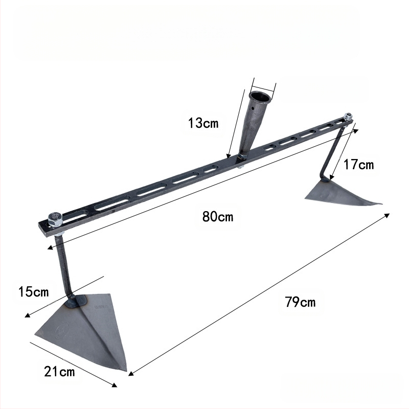 Reguliuojama trikampė daržo kastuvė kanalo klojimui, kasimui, griovių formavimui ir dirvožemio atpalaidavimui – daugiafunkcis sodo įrankis su aštria paukščio snapo galva
