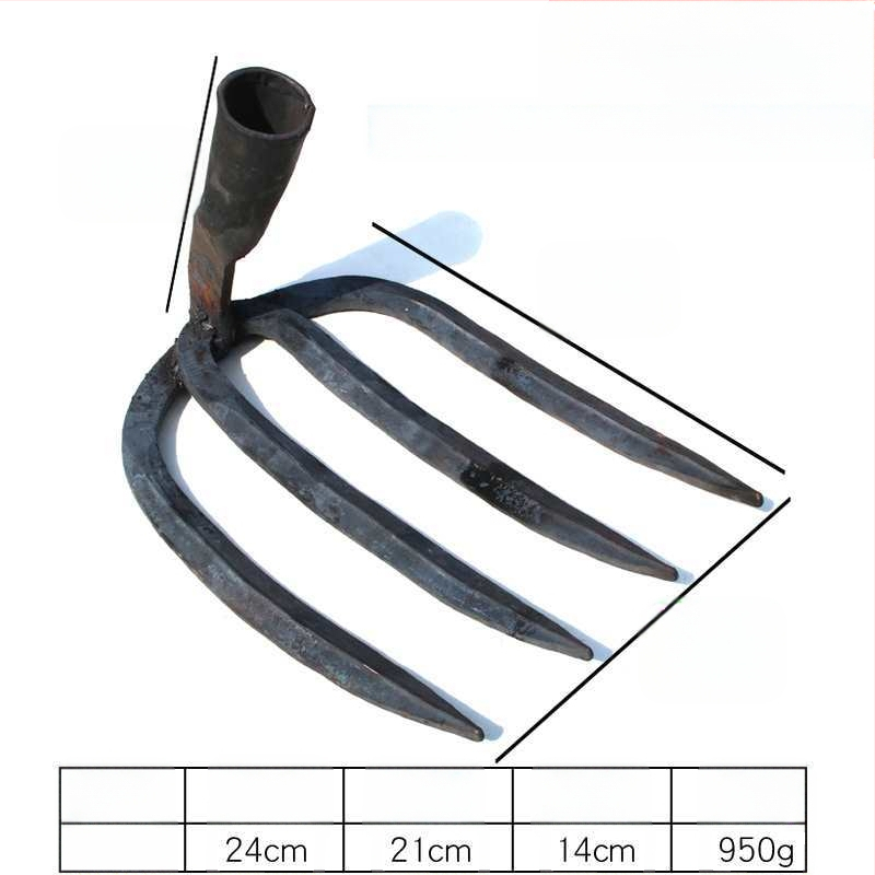 Keturių dantų kaltas plieninis grėblys daržo žemei laisvinti ir daržininkystei