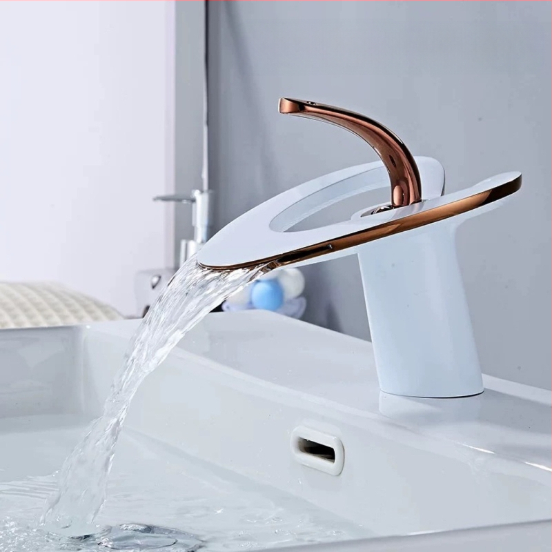 Réz anyagú fürdőszobai csaptele, modern minimalista dizájn, keverőcsap, emelőnyílású működés, bemenet-kimenet 2/1, kerámiás szeleppel