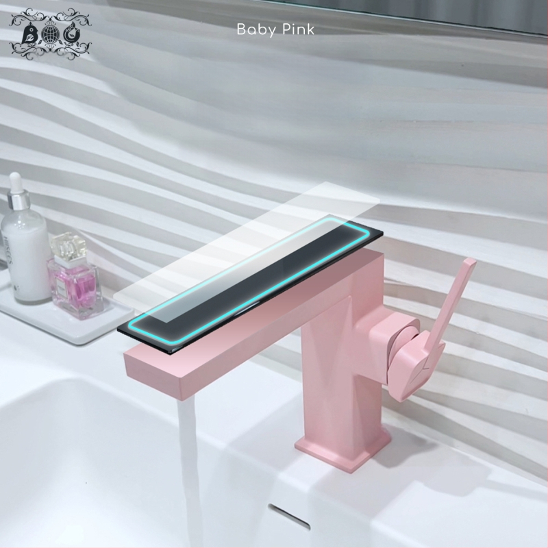 Maišytuvo praustuvas su skaitmeniniu ekranu, varinis korpusas, modelis M65, keraminio disko vožtuvas