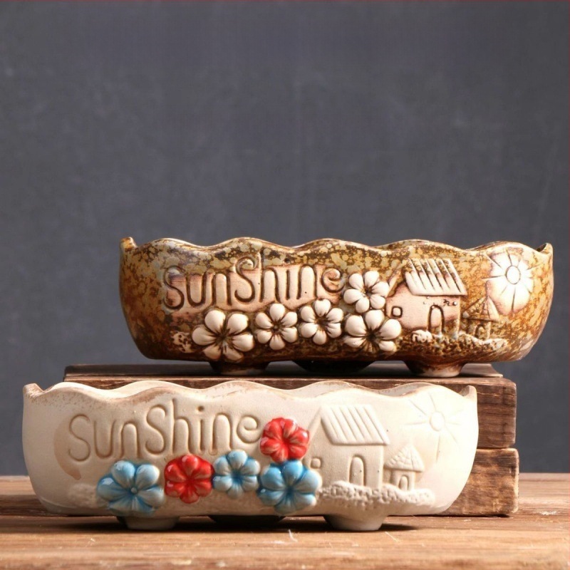 Keraminė sukulentų vaza, kvėpuojanti, stovinti ant grindų, modernus minimalistinis stilius