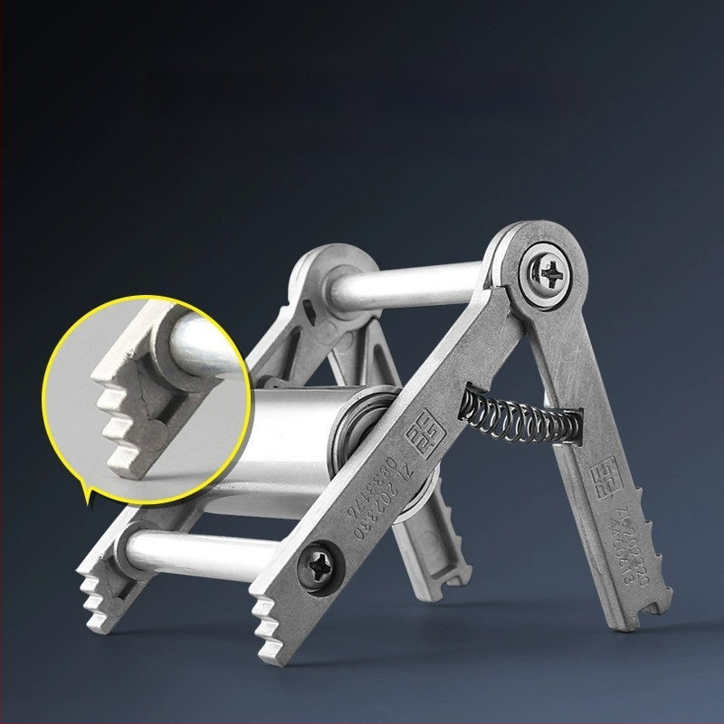 Įrankis kabelių vedimui elektros instaliacijose — vieno laidininko traukimo ratukas ir lizdo dėžės priedas