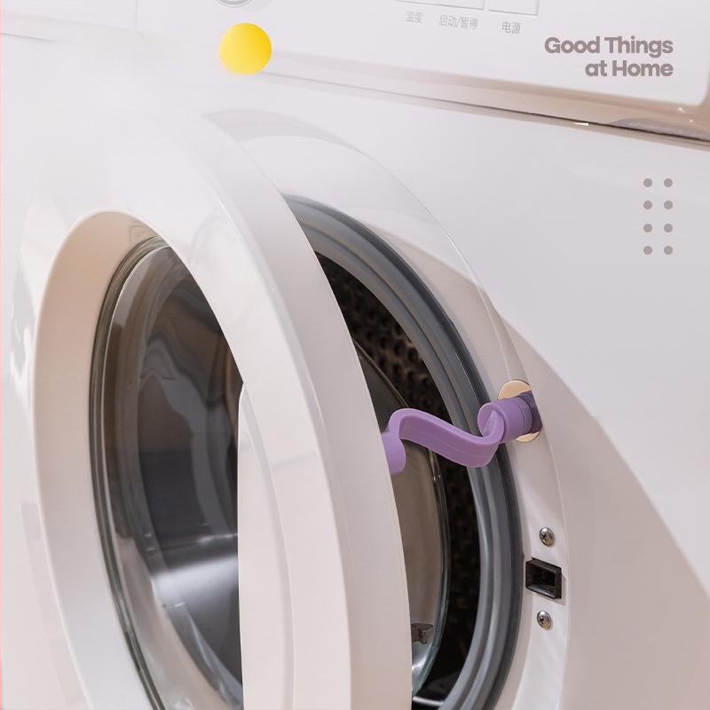 Fiksuojantis sagtas priekinio įkrovimo skalbimo mašinoms – neslidus plastikinis dizainas, šiuolaikiškas paprastumas