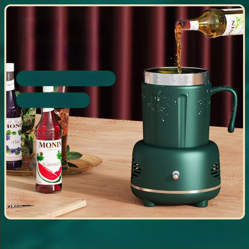 USB захранвана чаша за горещи и студени напитки с вградена нагревателна плоча, неръждаема стомана, изолирана, капацитет под 1 л