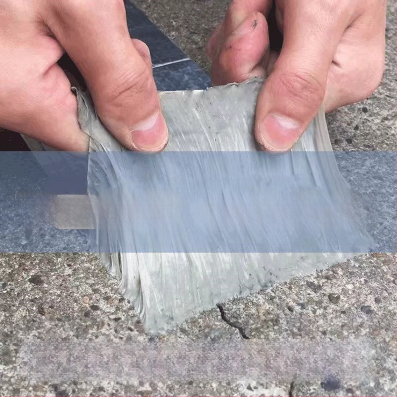 Önjédelű butil vízálló szalag tetőkhöz, rétegzett, téglalap alakú maggal, PVC vízszigetelő membrán.