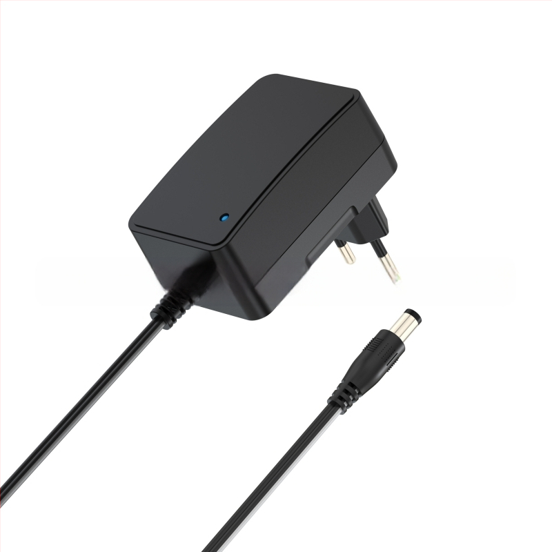 SFN024-CH Зарядно за батерия на детска количка, вход AC100-240V, изход DC12V, CE сертифициран