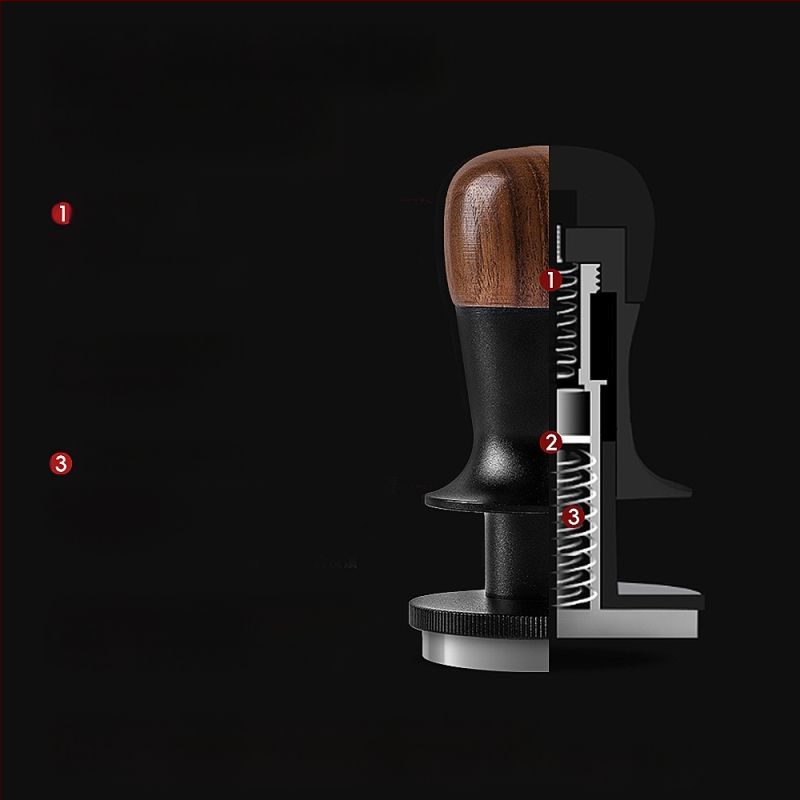 Kavos tamperis su fiksuotu jėgą, automatinį atsitraukimą ir pusiausvyrą; graikinio riešuto mediena ir nerūdijantis plienas, šiuolaikinis minimalistinis stilius