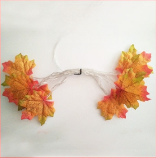 LED гирлянди във формата на кленов лист с USB кутия за батерии за външна употреба, 4.5V, IP44