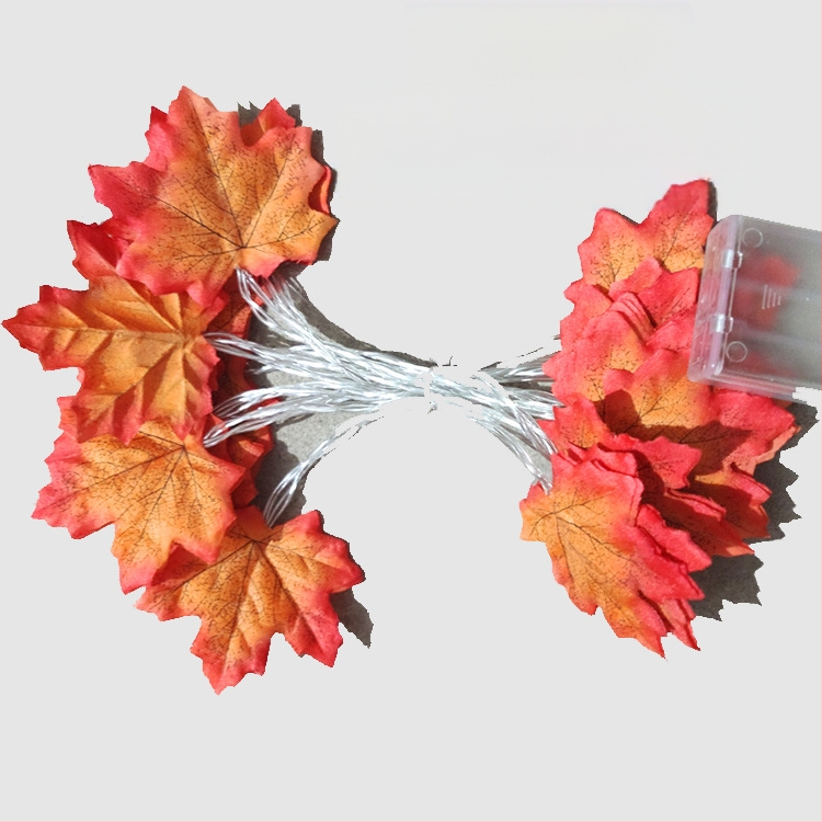 LED гирлянди във формата на кленов лист с USB кутия за батерии за външна употреба, 4.5V, IP44