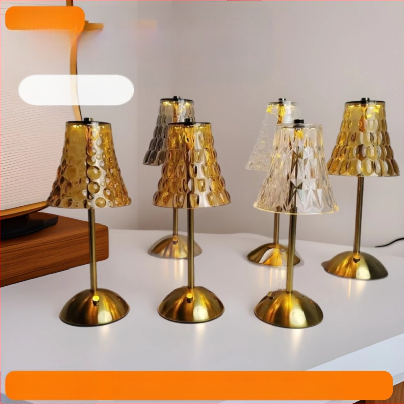 Kristályos luxusú asztali lámpa, háromszintű fényerő-szabályozás, projekció, éjszakai fény és ambient világítás, beltéri/kültéri használatra