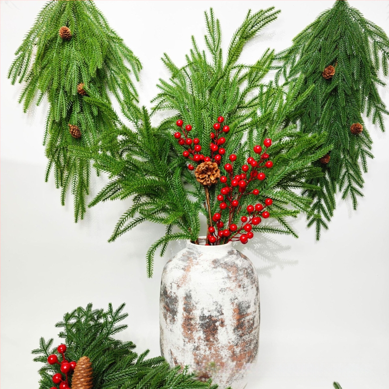 Τεχνητό χριστουγεννιάτικο στεφάνι - χειροποίητο, πλαστικό, έτοιμο για δώρο