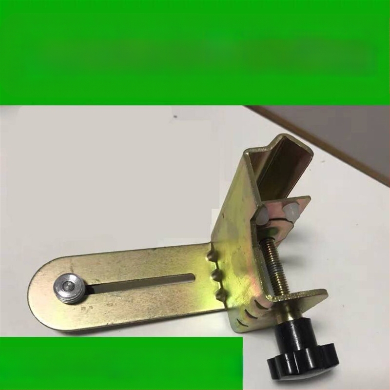 Нивелир с телескопичен прът – железен крепеж, пластмасова платформа за пан/наклон, регулируем прът, лазерен принцип