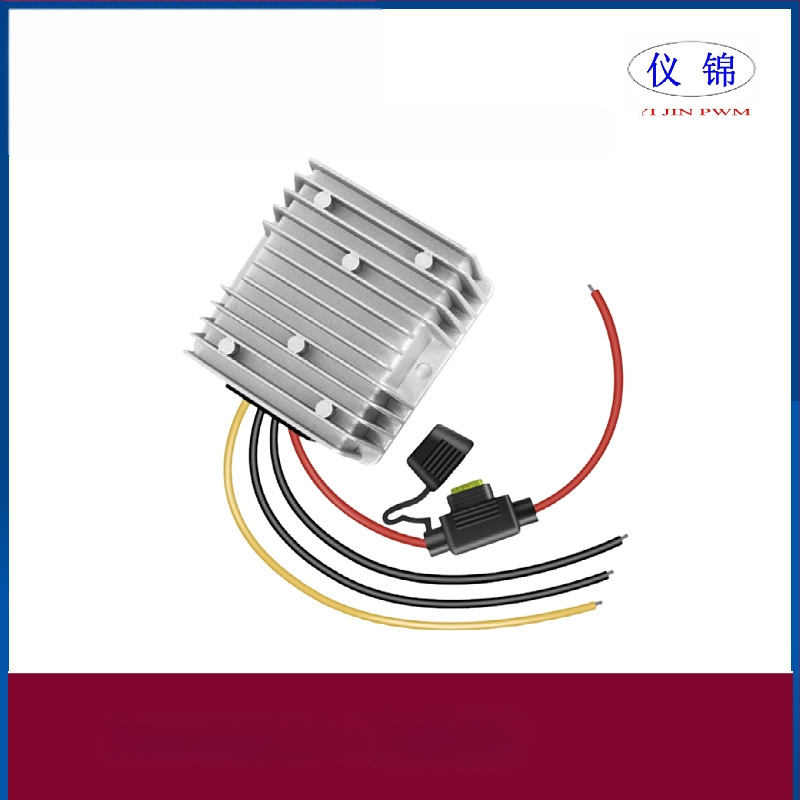 Automobilinis DC-DC keitiklis 48V į 12V, 10–30A, IP67 atsparus vandeniui, įvestis 18–75V, išvestis 12V DC, su perjungiamu maitinimo šaltiniu