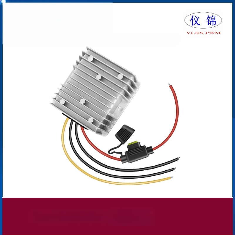 Automobilinis DC-DC keitiklis 48V į 12V, 10–30A, IP67 atsparus vandeniui, įvestis 18–75V, išvestis 12V DC, su perjungiamu maitinimo šaltiniu