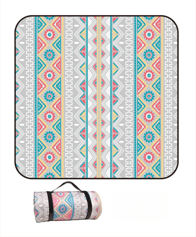 Piknik takaró flanelből és alumíniumfóliával, vízálló és nedvességálló, több személyes használatra, súly 1000 g