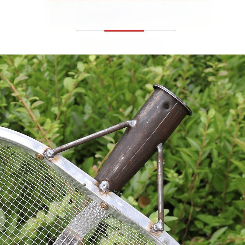 Cinkuotas geležies grūdų sietas su didelėmis skylėmis ir storesniu tinkleliu, skirtas kukurūzams, žemės riešutams ir kaštainiams, pritaikomas