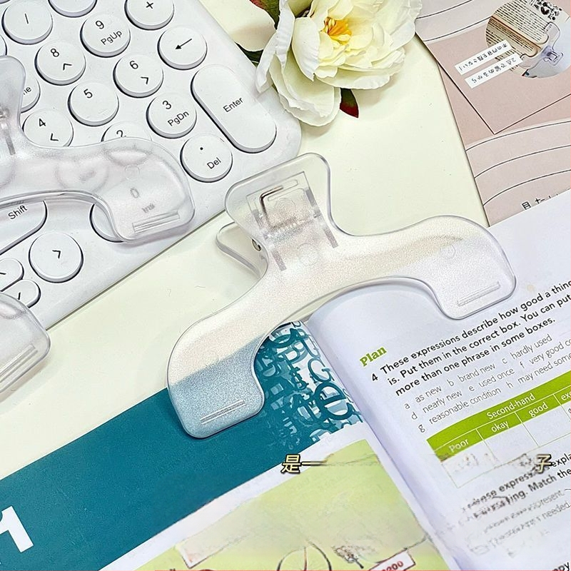 Skaidrus plastikinis užrašų laikiklis – studentams, daugiafunkcinis su tvirta fiksacija