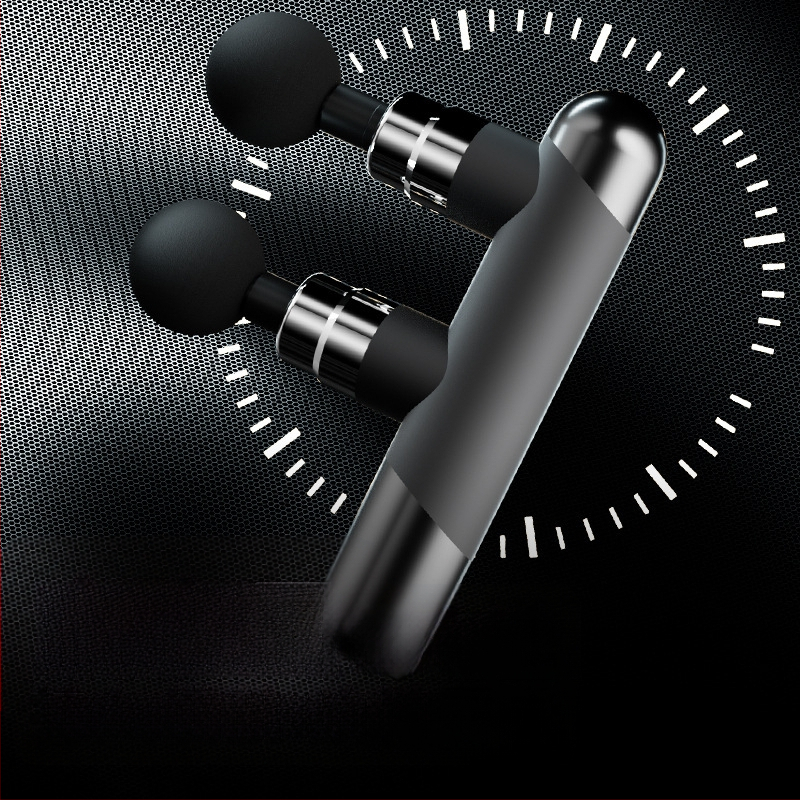 Raumenų masažo pistole su 6+ galvutėmis, įkraunama baterija 1200–2000 mAh, kompaktiška nešiojama, keli greičiai, garsas < 36 dB