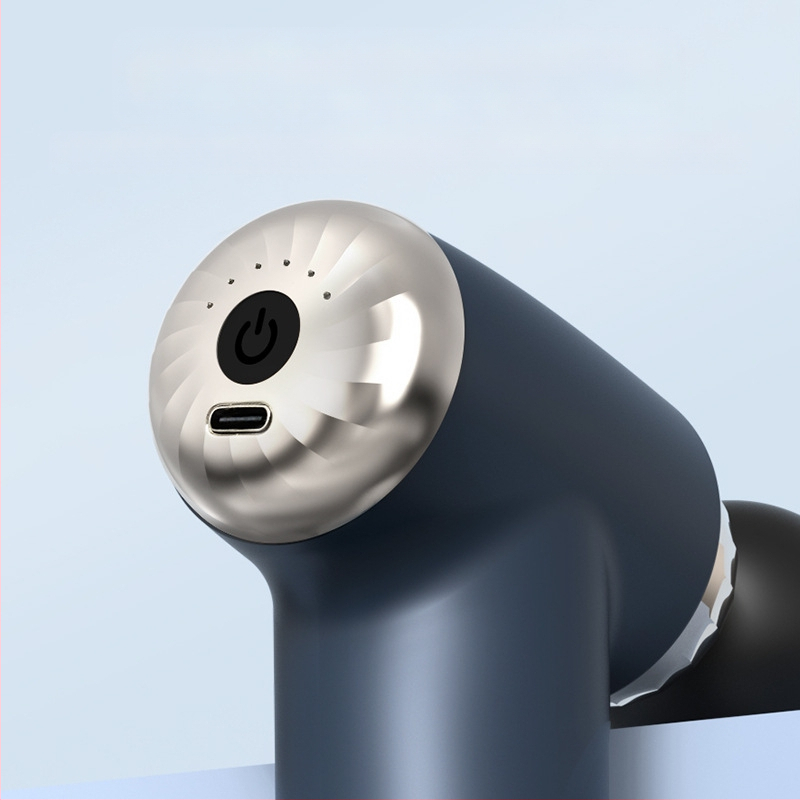 USB fascijas masāžas pistole – muskuļu atslābināšanai, 4 galviņas, birstes motors, 3 ātrumi ar regulējumu, troksnis zem 36 dB, darbības laiks 3–6 h