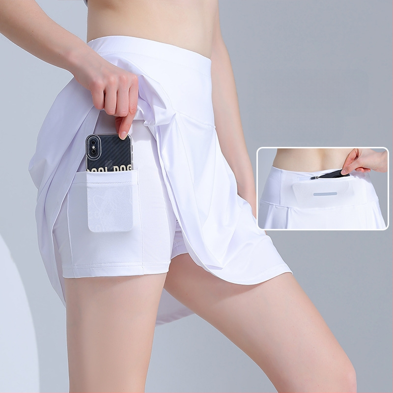 Suknja, jednobojna, ljetna poliester tkanina, pogodna za trčanje i stolni tenis/badminton.