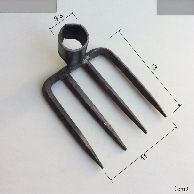 Χειροποίητη σφυρηλατημένη κεφαλή τεσσάρων δοντιών για κήπο και φάρμα, σιδερένιο