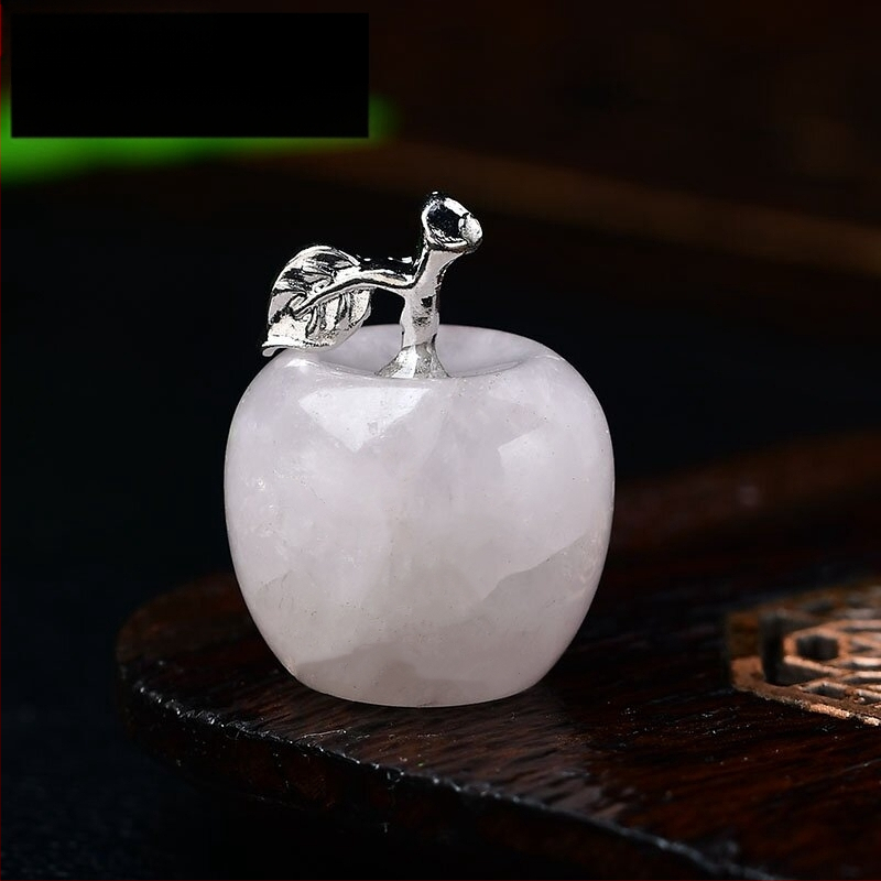 Krištolo obuolio formos akmens dekoracija su plokščią deimantinę bazę, itin plonas stilius, grandininis raštas