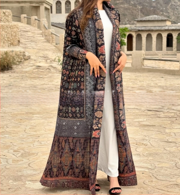 Plisuota moterų abaja su spausdintu raštu, laisvas kirpimas, ilgas rankovės, ilgas ilgis, poliesteris