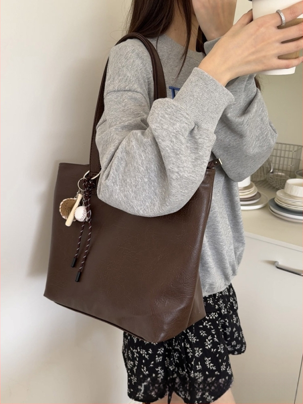 PU кожена Tote чанта, хоризонтална квадратна форма, цип за затваряне, вътрешен джоб с цип, вътрешен джоб тип patch, Пролет 2025